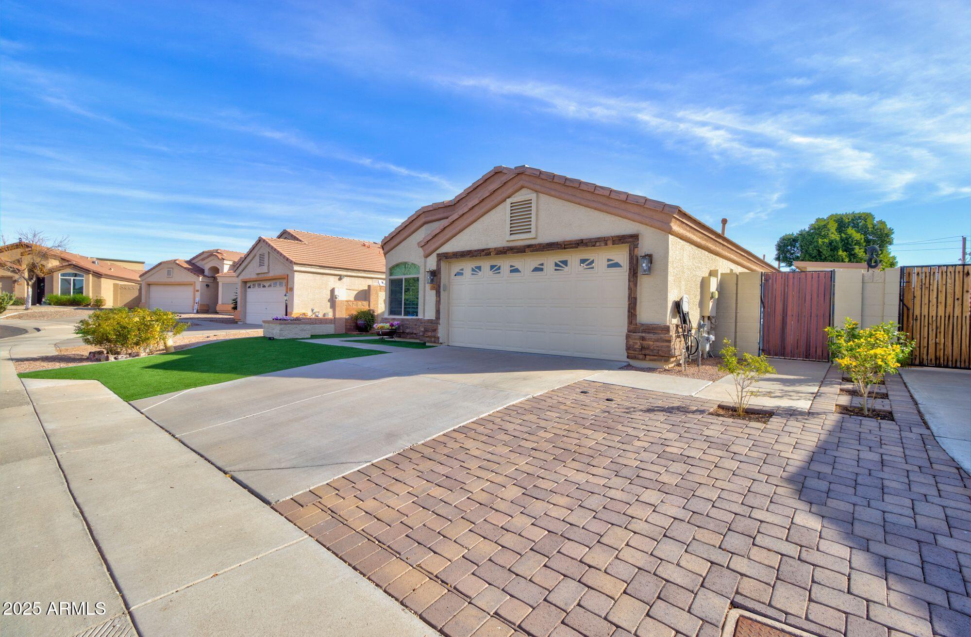1041 N 91ST Place