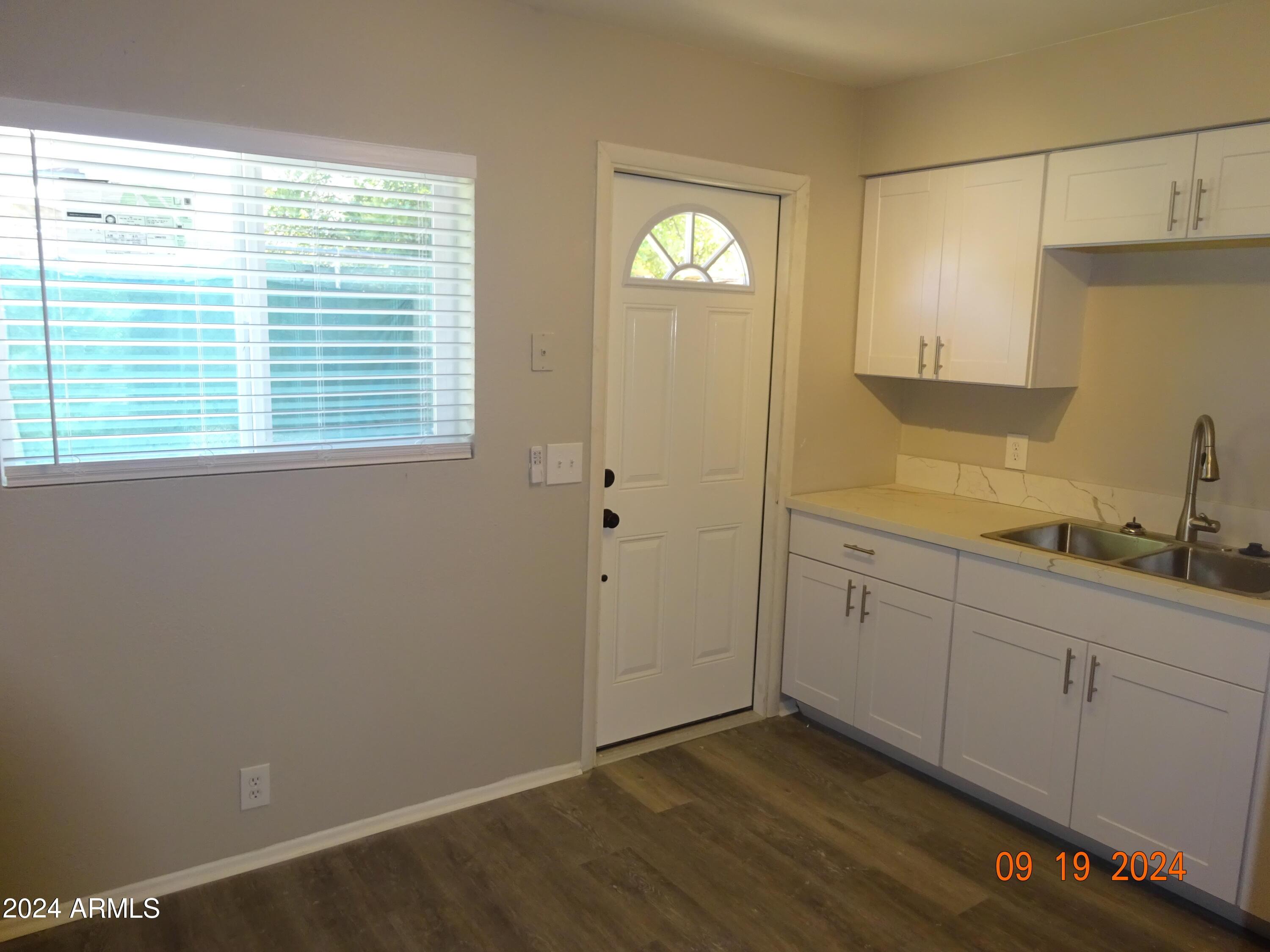 341 E Vogel Avenue Apt 2