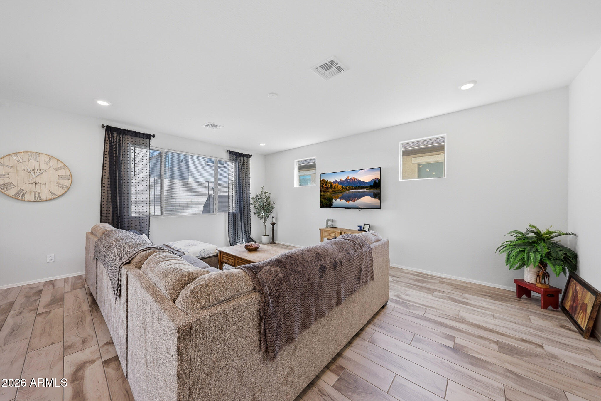 14656 W VALENTINE Street