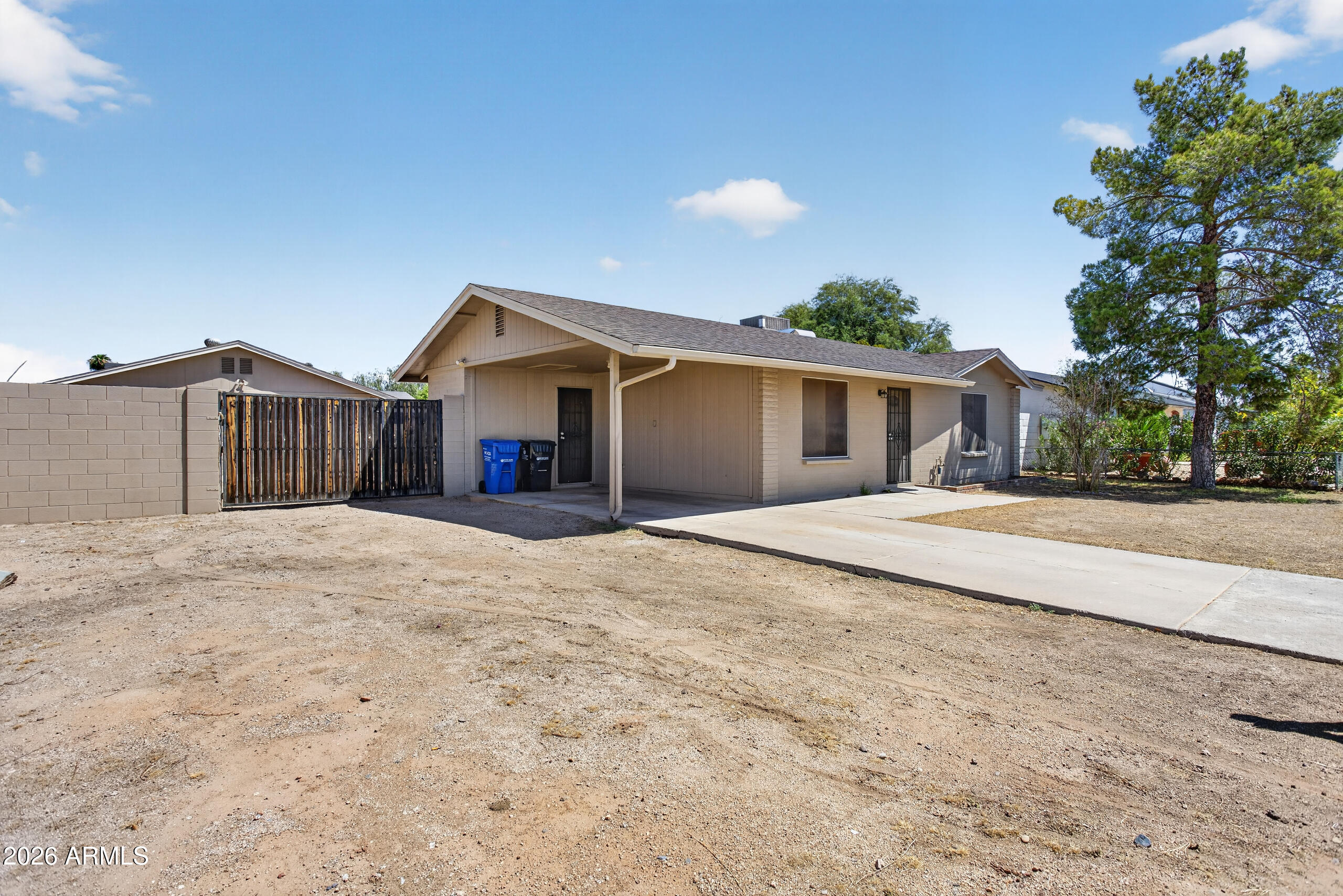 1650 W Campo Bello Drive