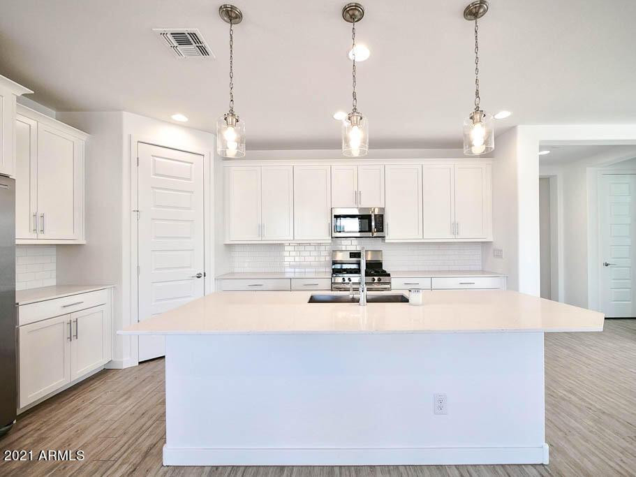 18780 W Cortez Street