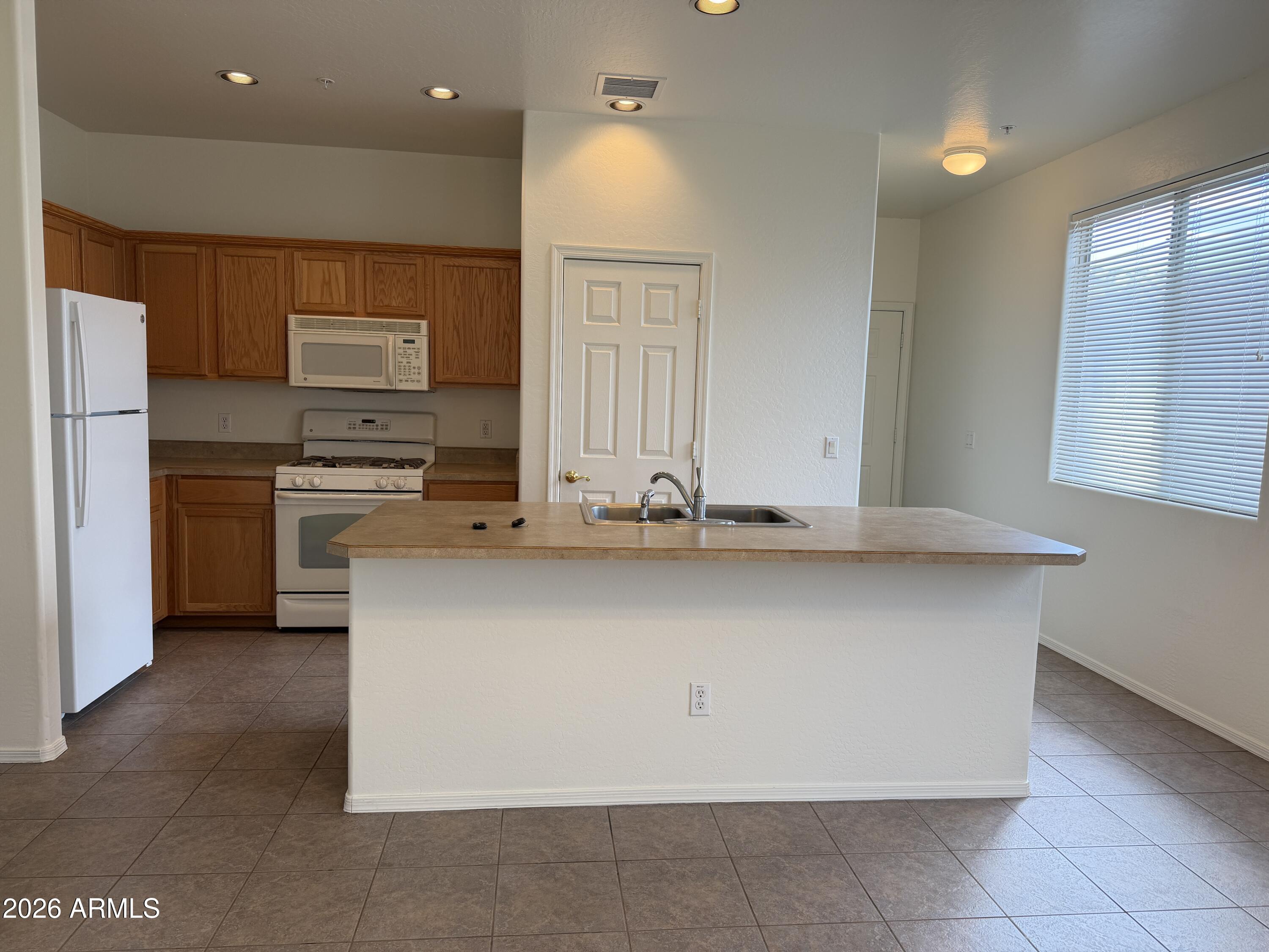 1650 Manzanita Drive