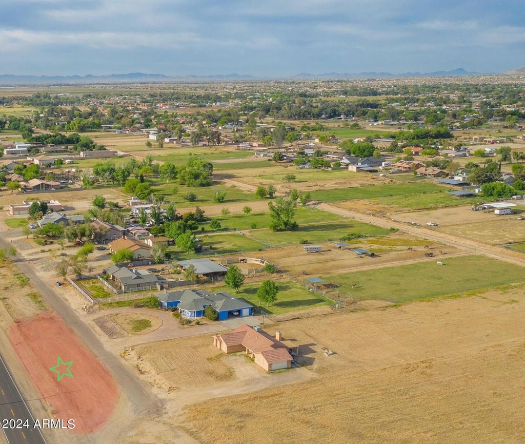 Photo of Xxxx N Cotton Lane #4769, Waddell, AZ 85355 (MLS # 6722315)