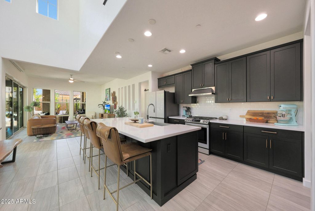 Photo of 12110 W Dale Lane, Peoria, AZ 85383 (MLS # 6924806)