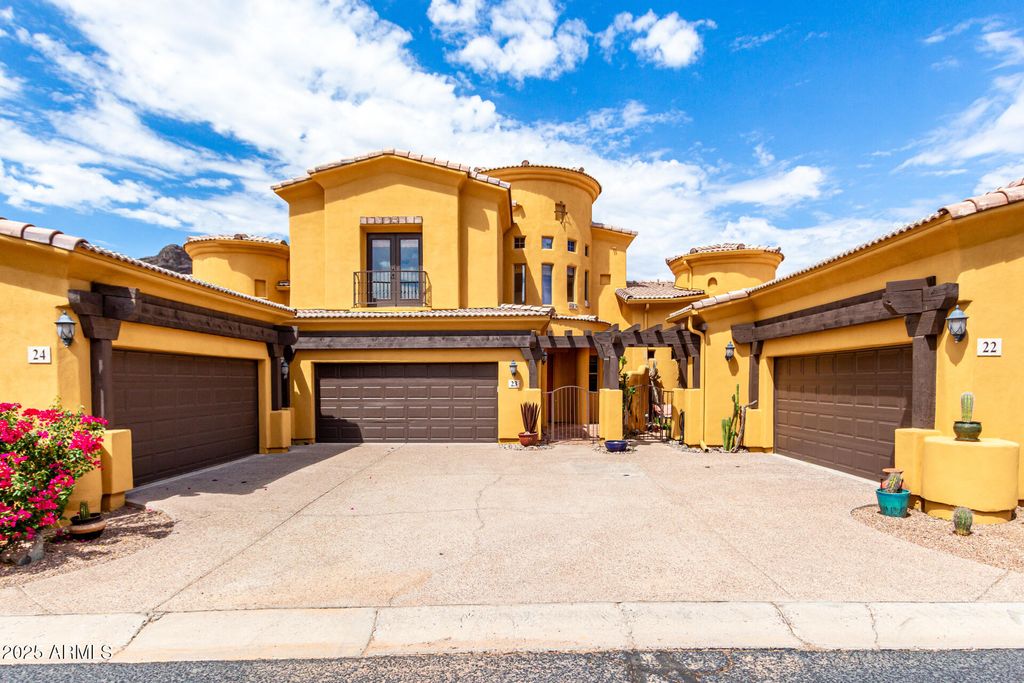 Photo of 5370 S Desert Dawn Drive #23, Gold Canyon, AZ 85118 (MLS # 6921205)