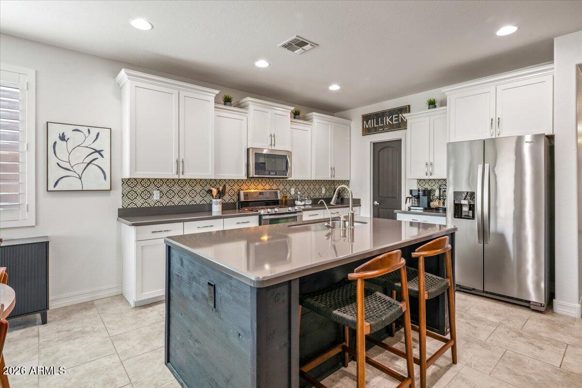 3748 W BINGHAM Drive