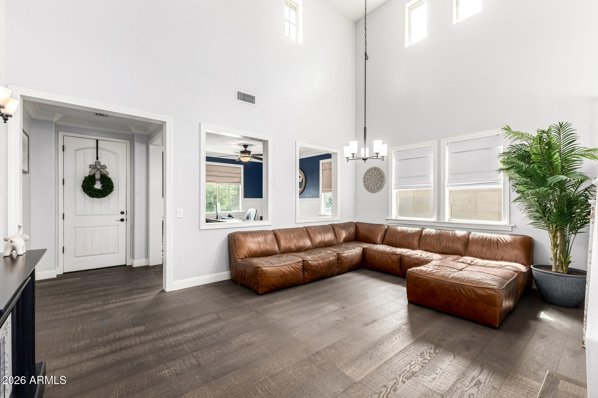 2738 E CHERRY HILL Drive