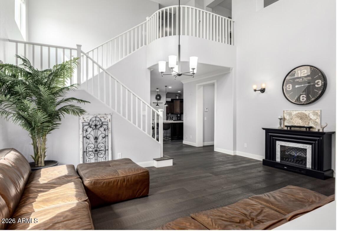 2738 E CHERRY HILL Drive