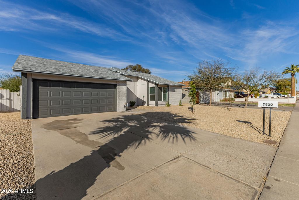 Photo of 7620 W Wolf Street, Phoenix, AZ 85033 (MLS # 6975309)
