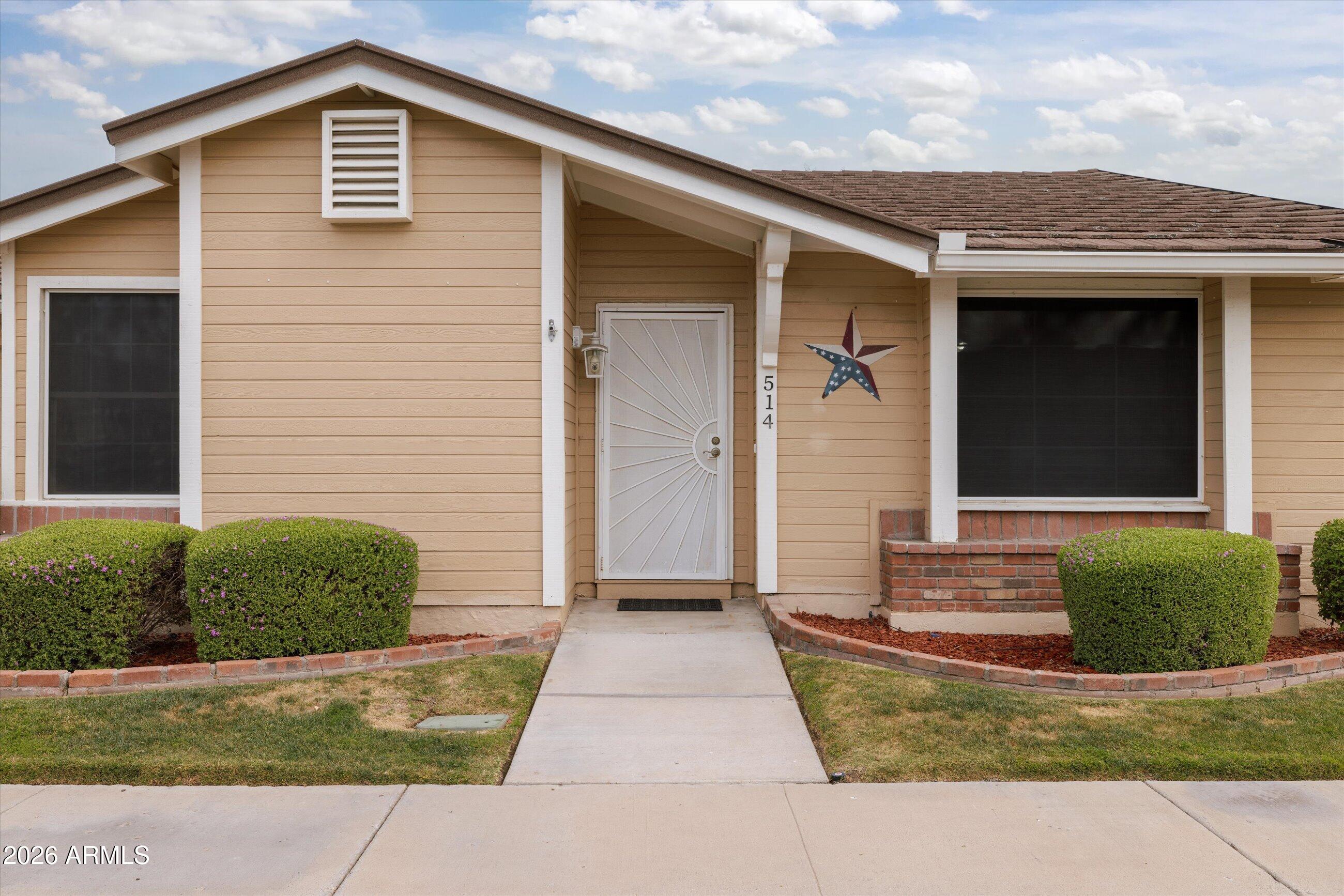 514 E ANDERSON Avenue