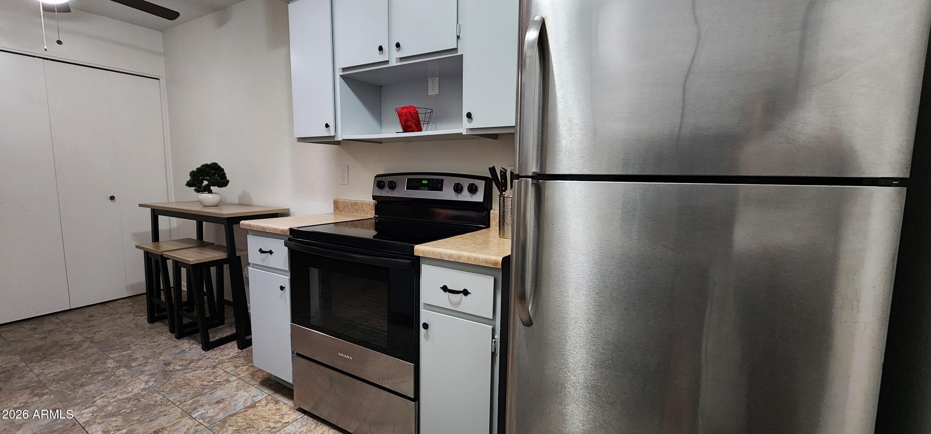 10815 W NORTHERN Avenue 102