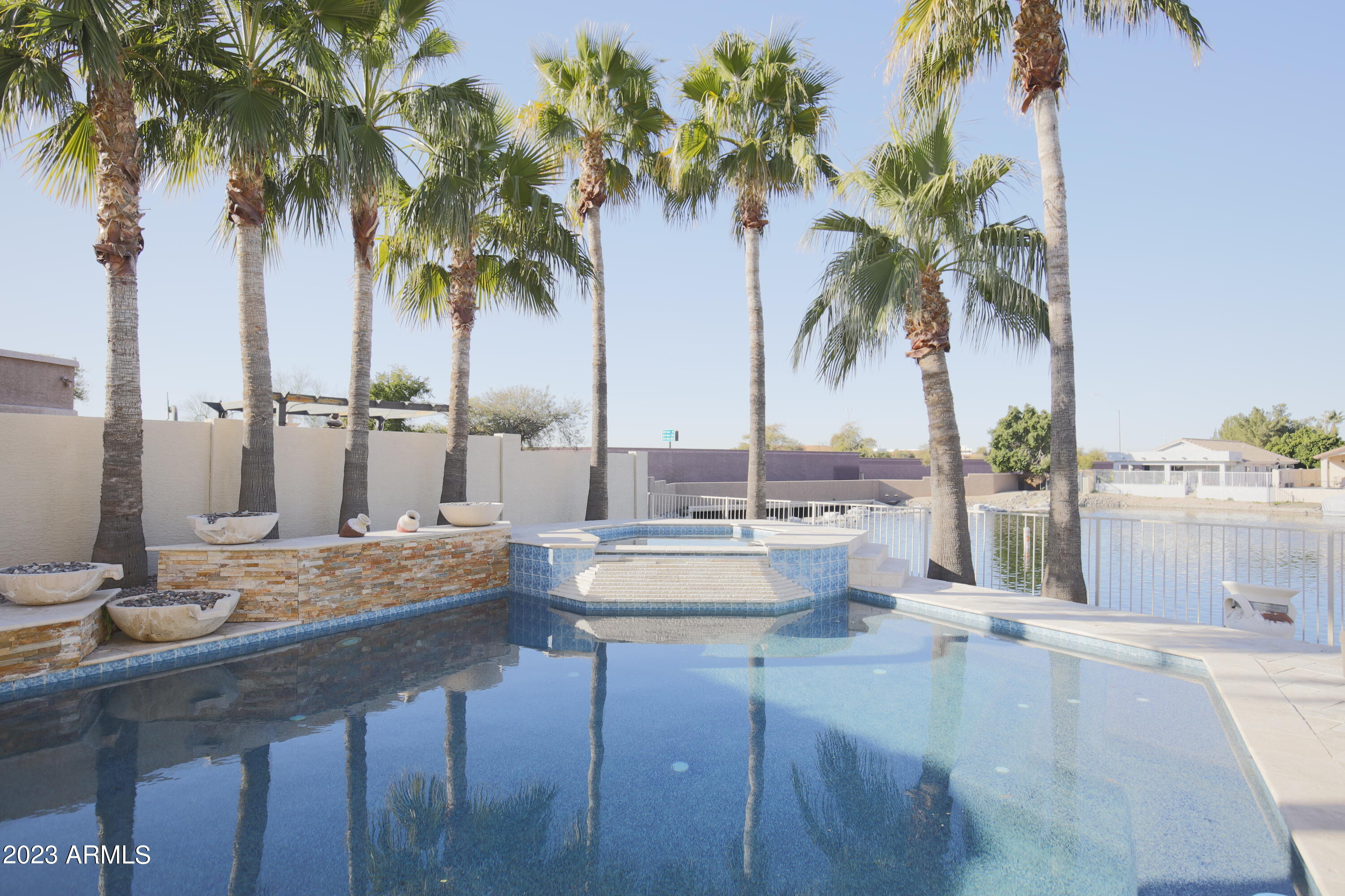 5422 W PONTIAC Drive