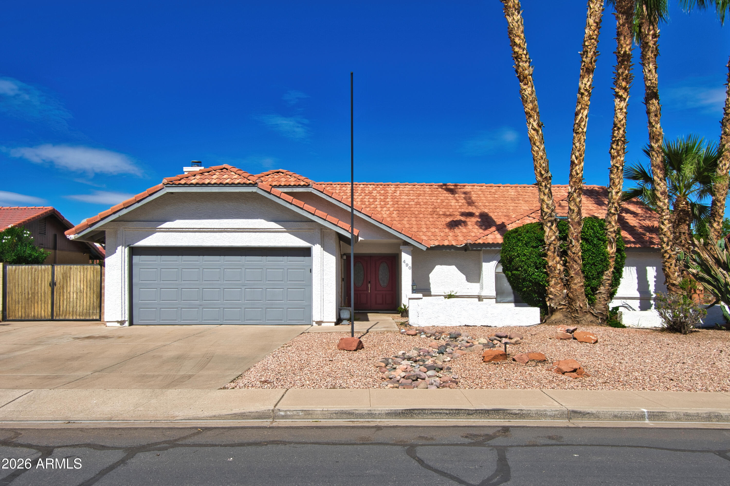 490 E SAN REMO Avenue