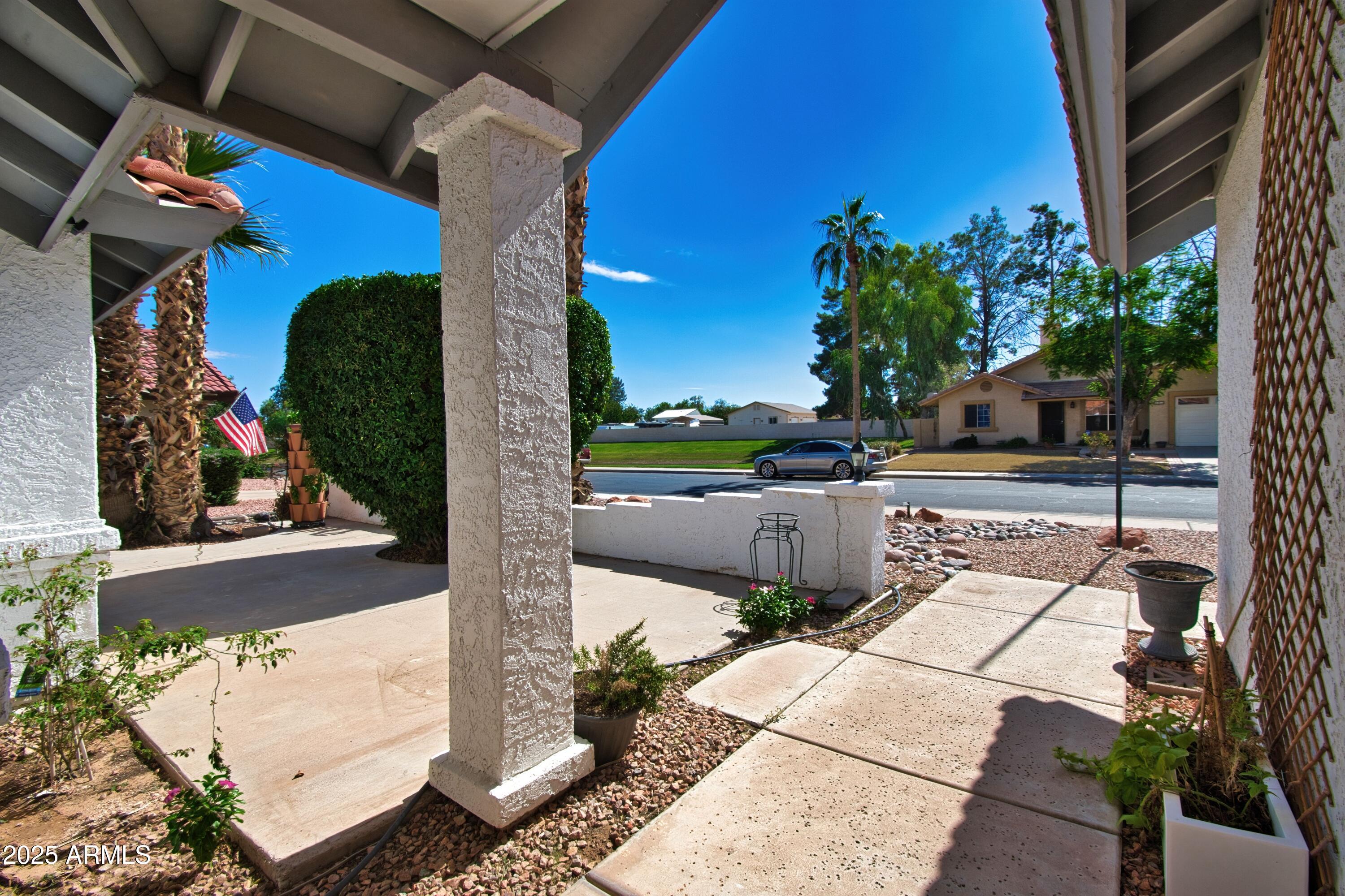 490 E SAN REMO Avenue