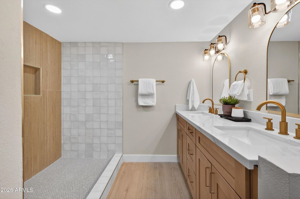 Photo of 1644 W Friess Drive, Phoenix, AZ 85023 (MLS # 6974263)