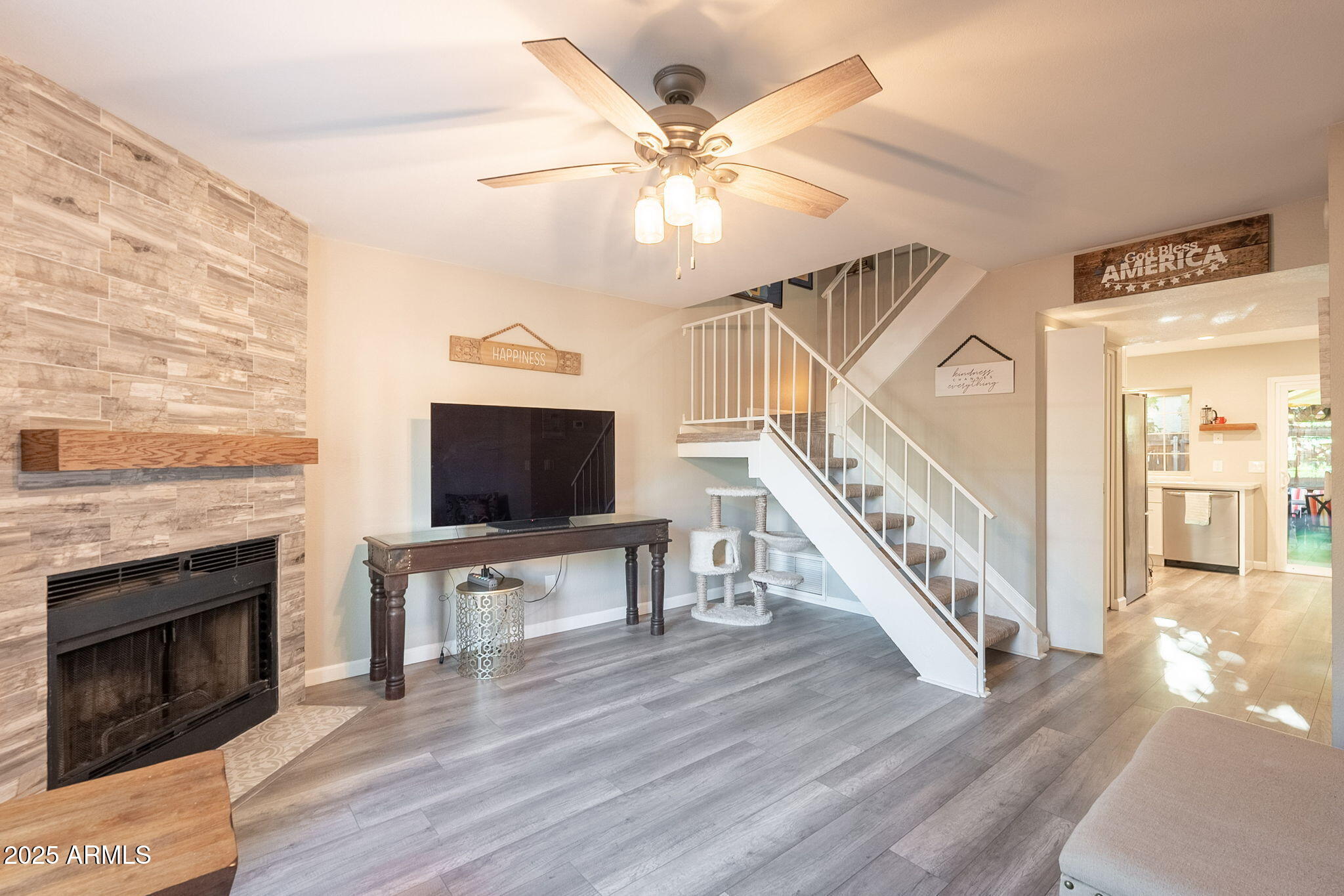 4901 E KELTON Lane 1063