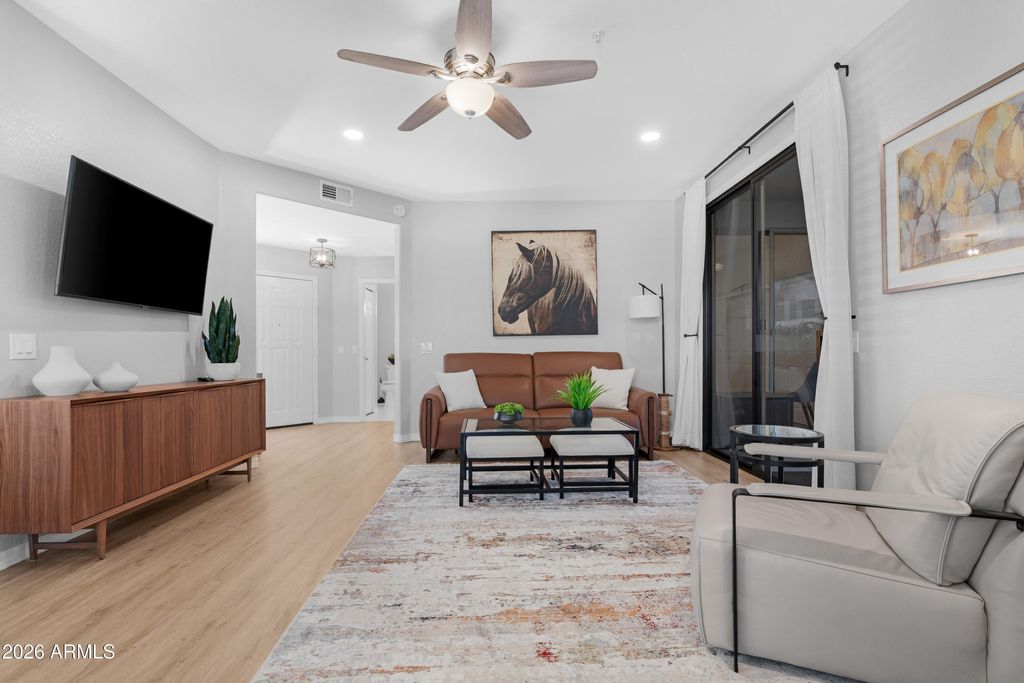 Photo of 15380 N 100th Street #1096, Scottsdale, AZ 85260 (MLS # 6968707)