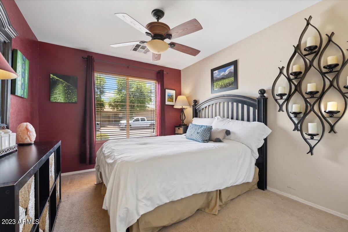Photo 6 of 20 of 42130 W VENTURE Road house