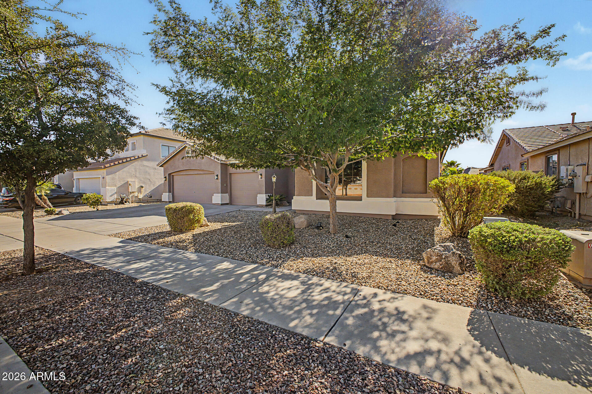 11806 N 142ND Drive