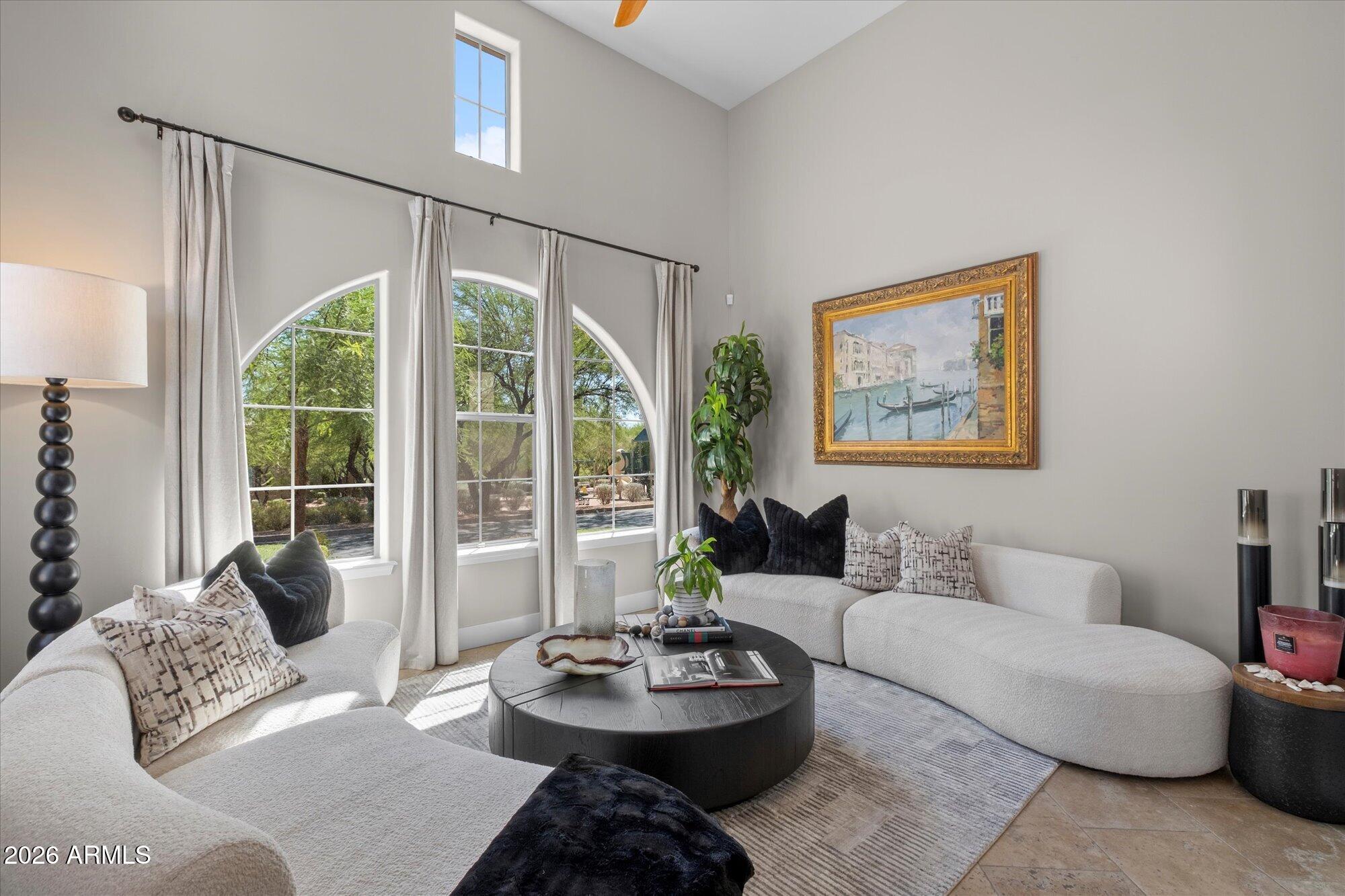 9226 E HORSESHOE BEND Drive