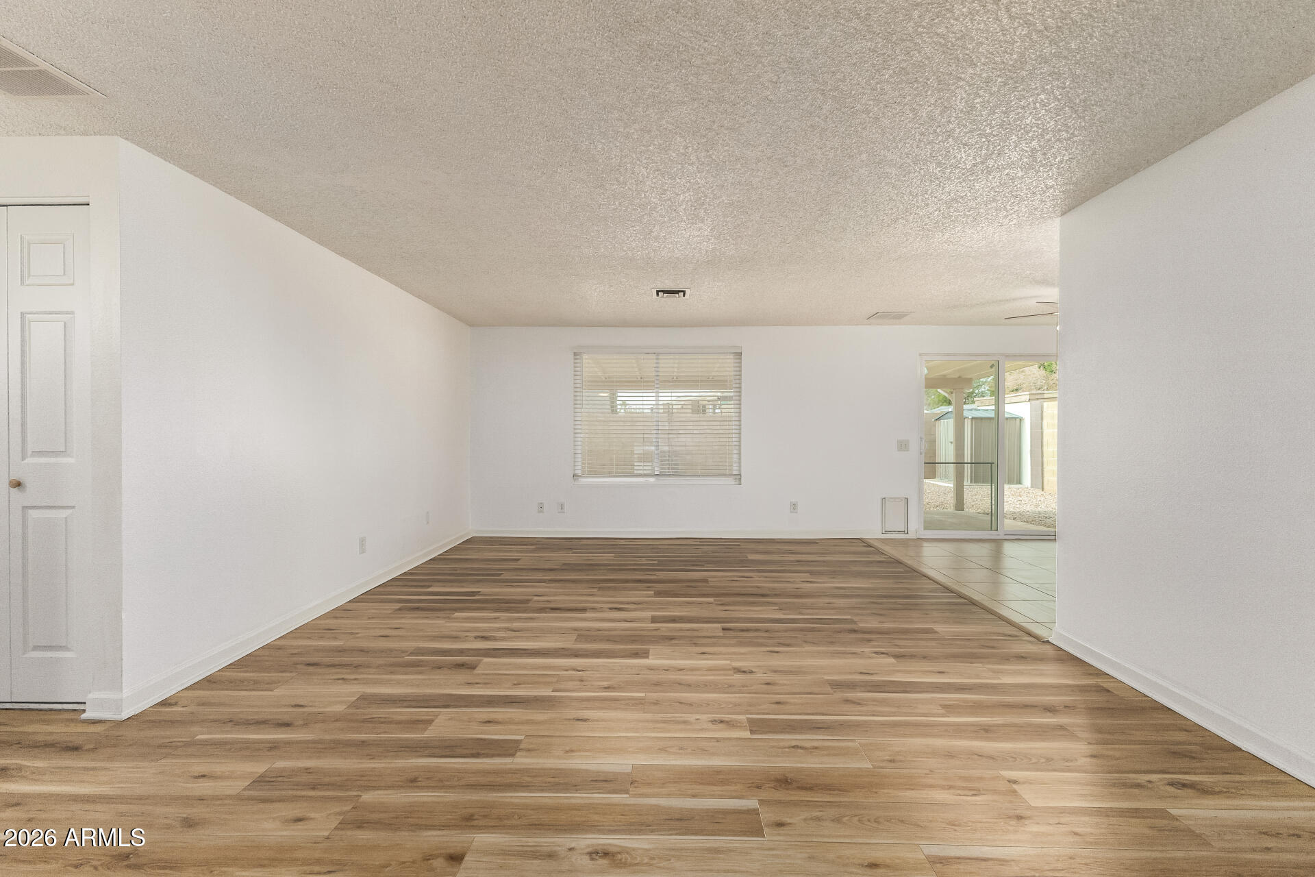 2016 N ARROWHEAD Drive