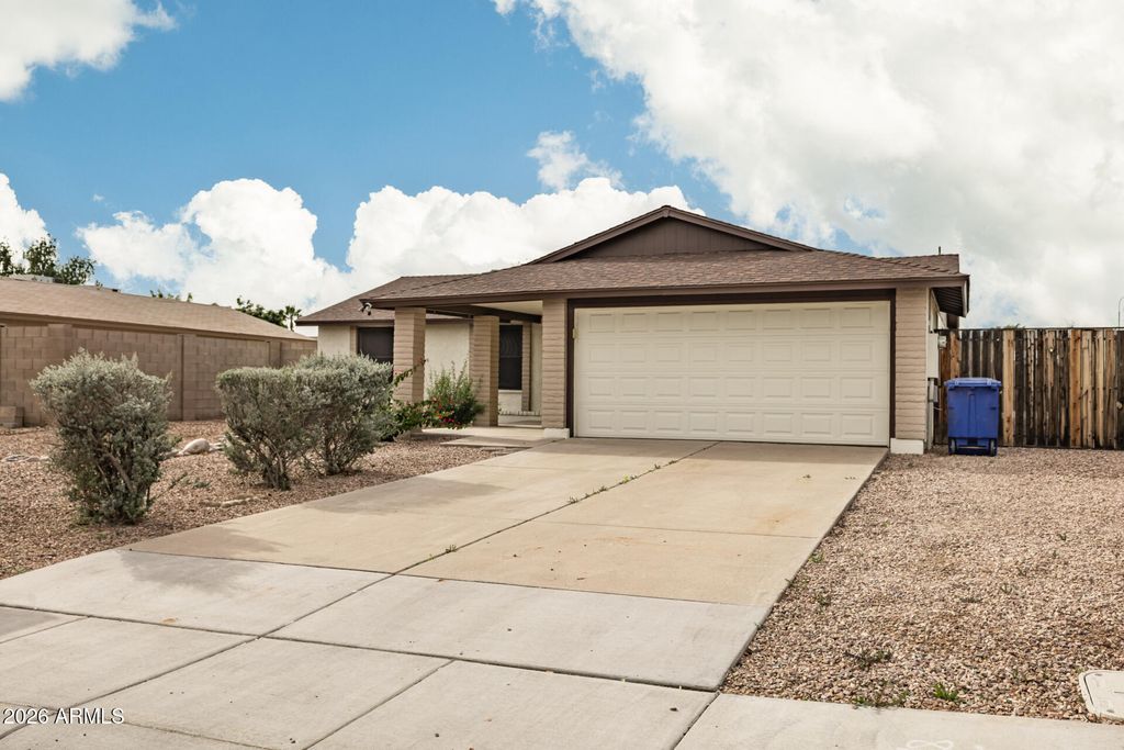 Photo of 2016 N Arrowhead Drive, Chandler, AZ 85224 (MLS # 6972997)