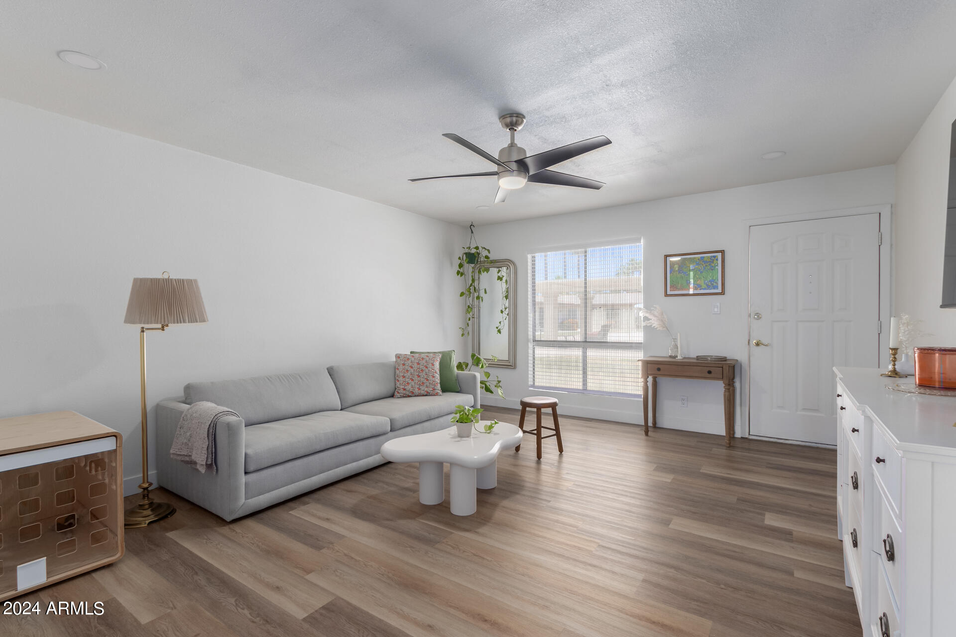 8241 N CENTRAL Avenue 13