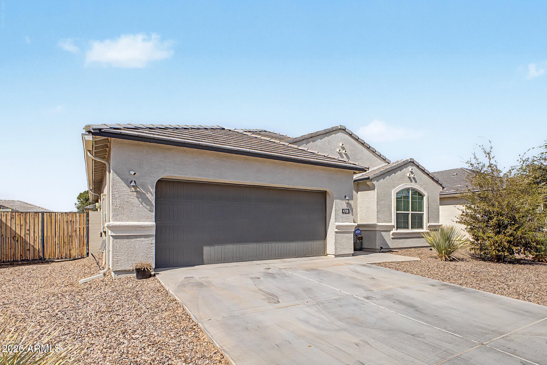 4708 W DILL Avenue