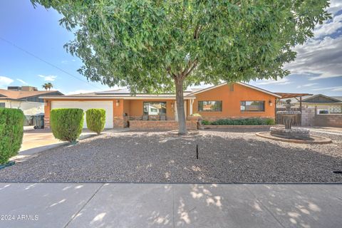 Single Family Residence in Phoenix AZ 11816 33RD Circle.jpg