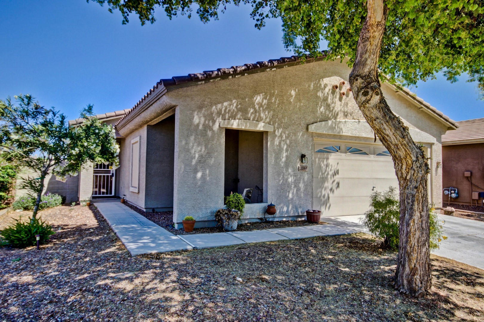 Photo 1 of 25 — 13744 W COUNTRY GABLES Drive, Surprise, AZ 85379