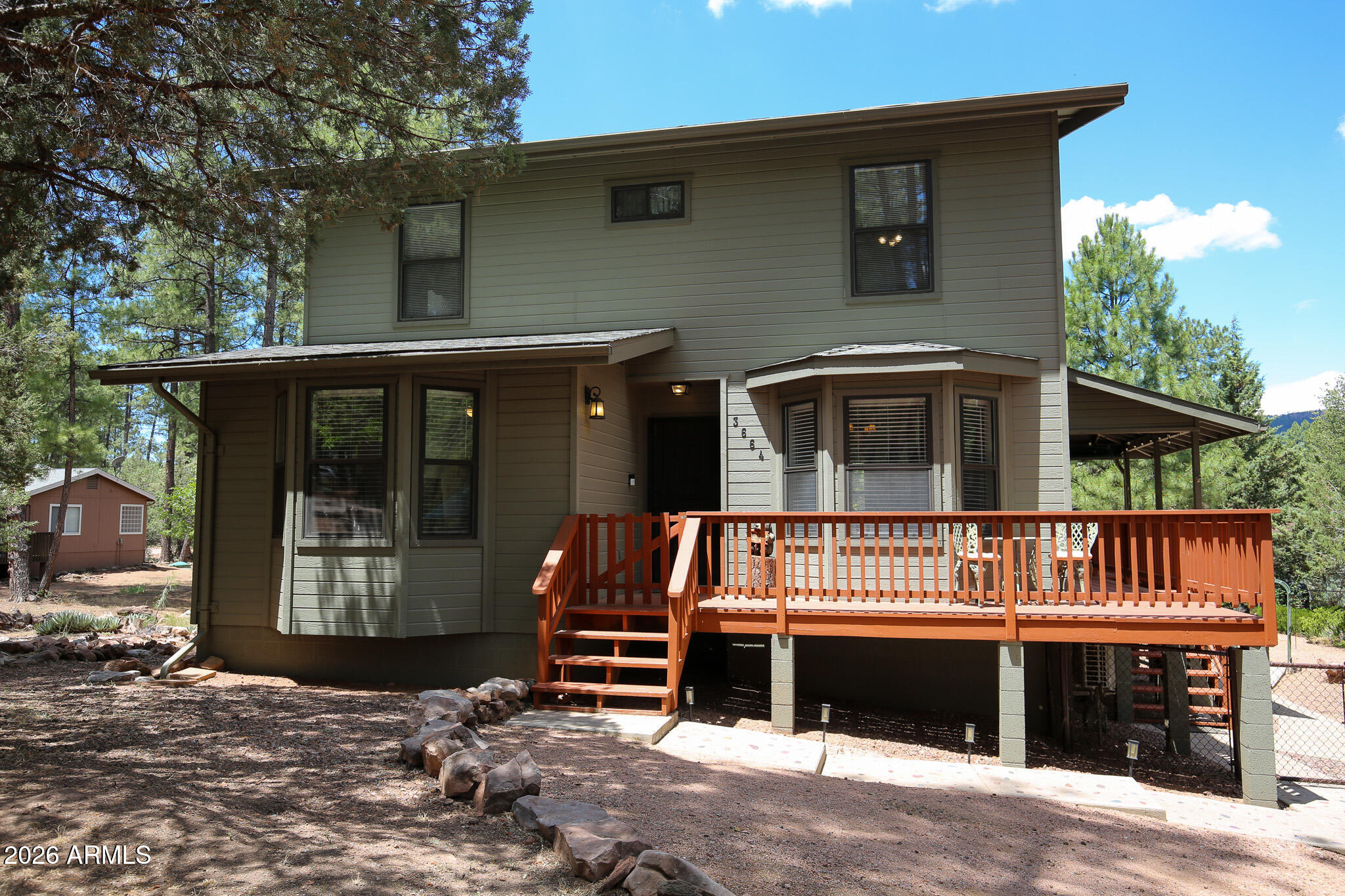 3664 N MISTLETOE Drive