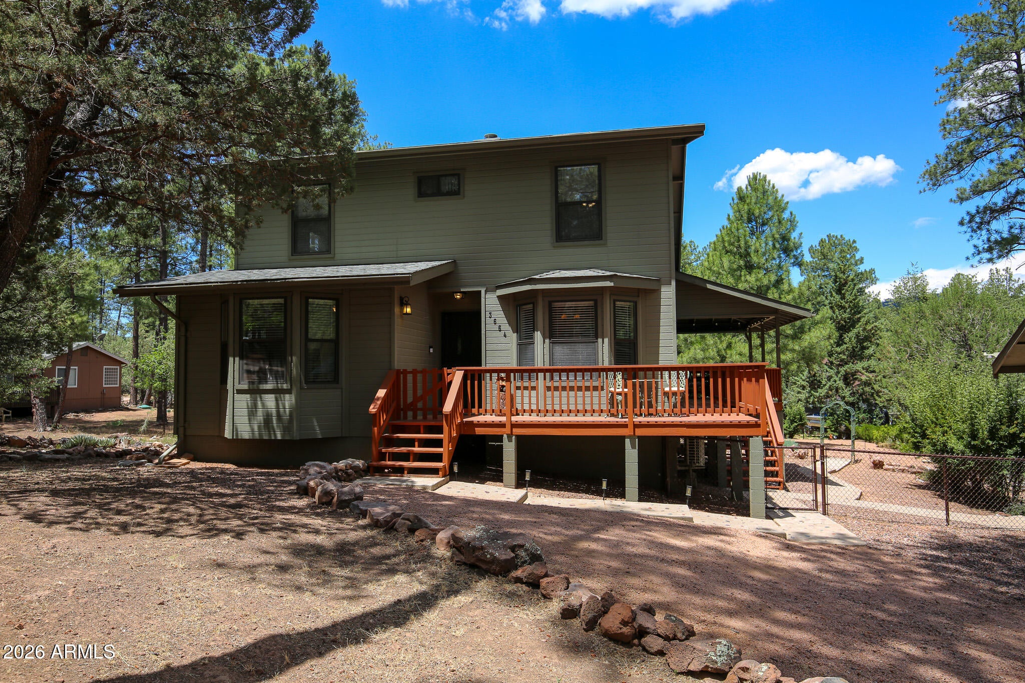 3664 N MISTLETOE Drive