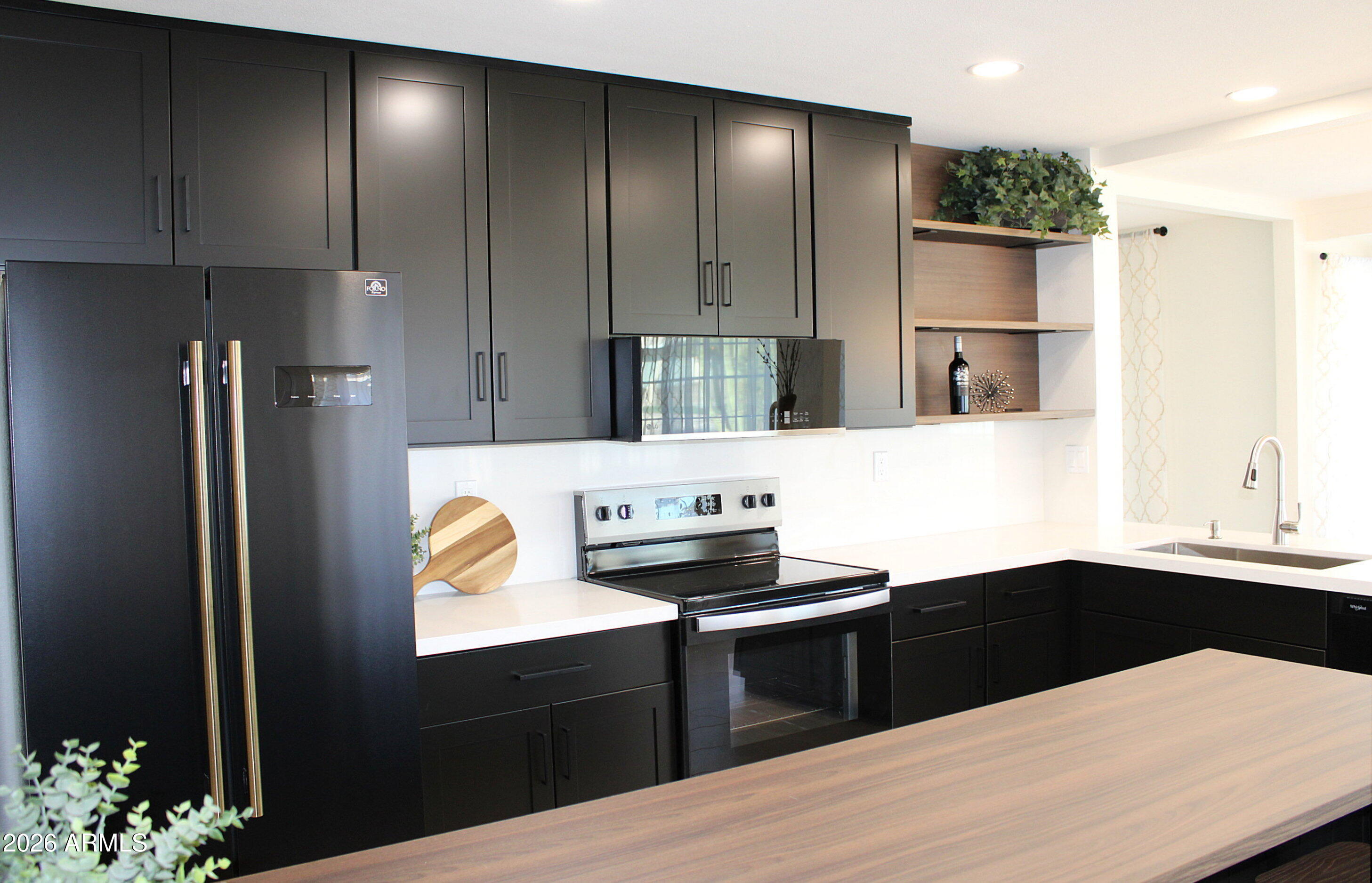 12542 W PARKWOOD Drive