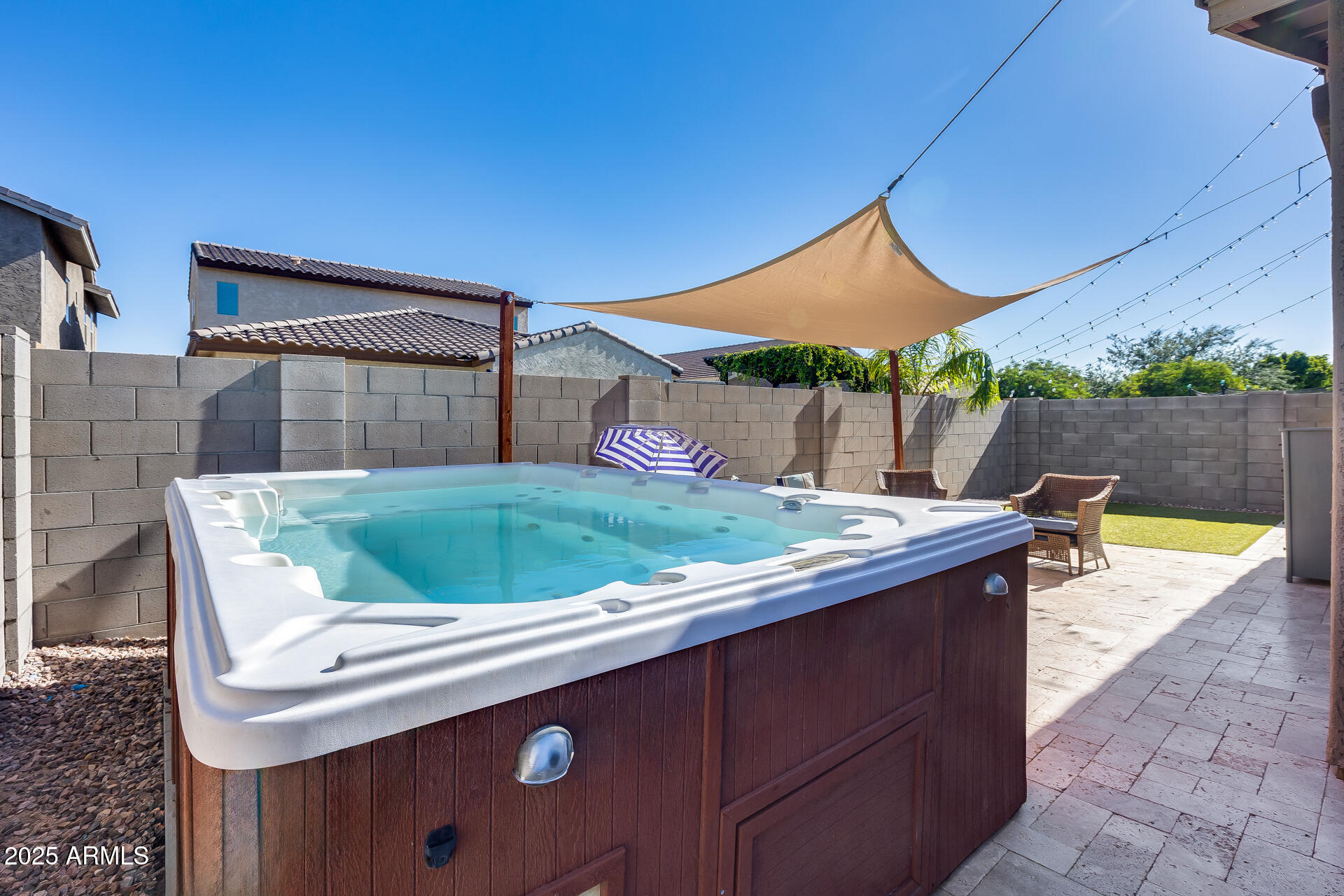 12211 W HIDE Trail