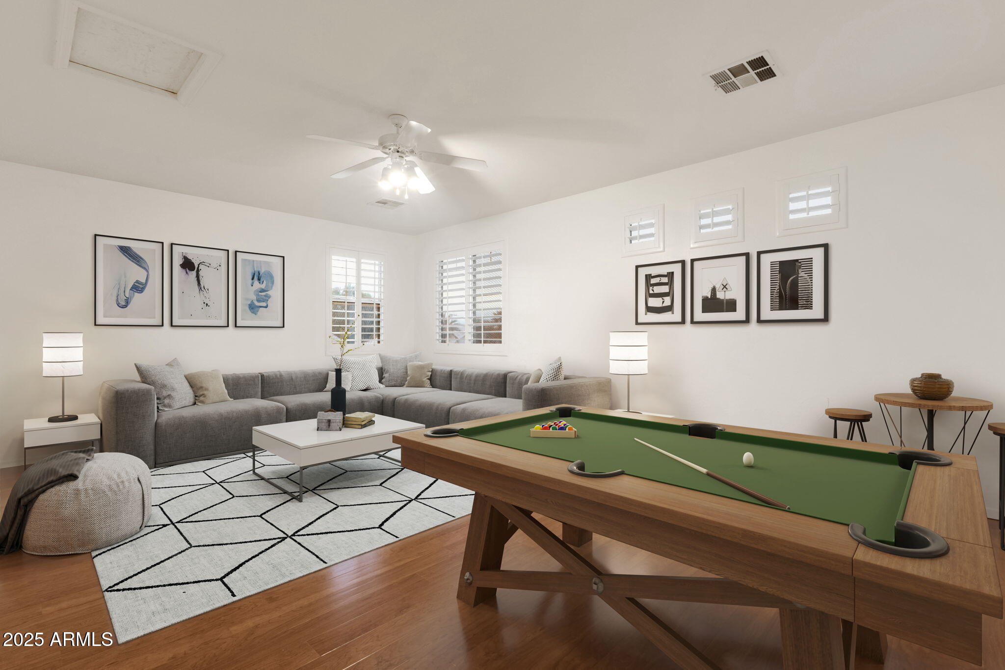 969 E OAKLAND Street