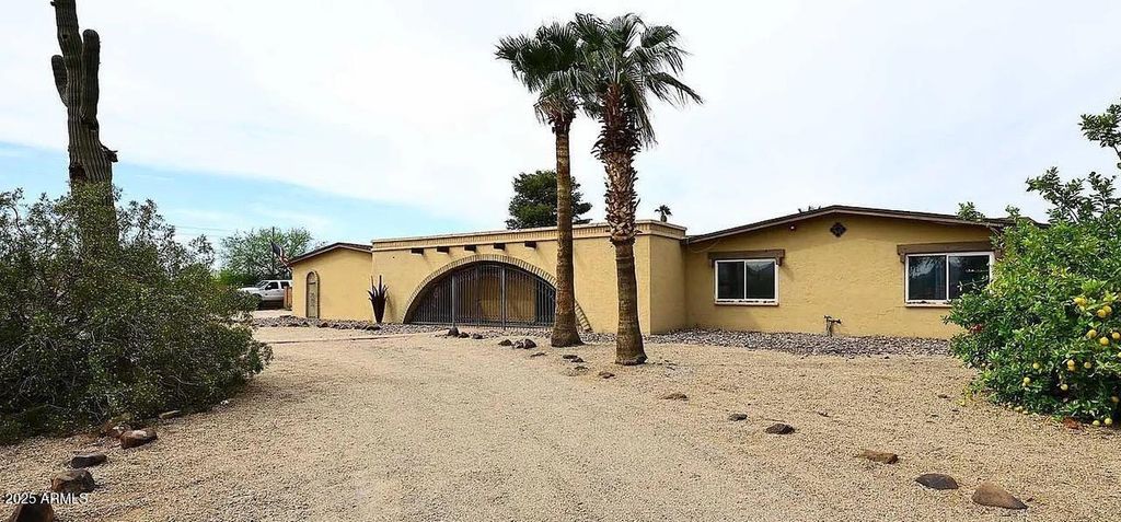 Photo of 6428 E Shea Boulevard #39, Scottsdale, AZ 85254 (MLS # 6940967)