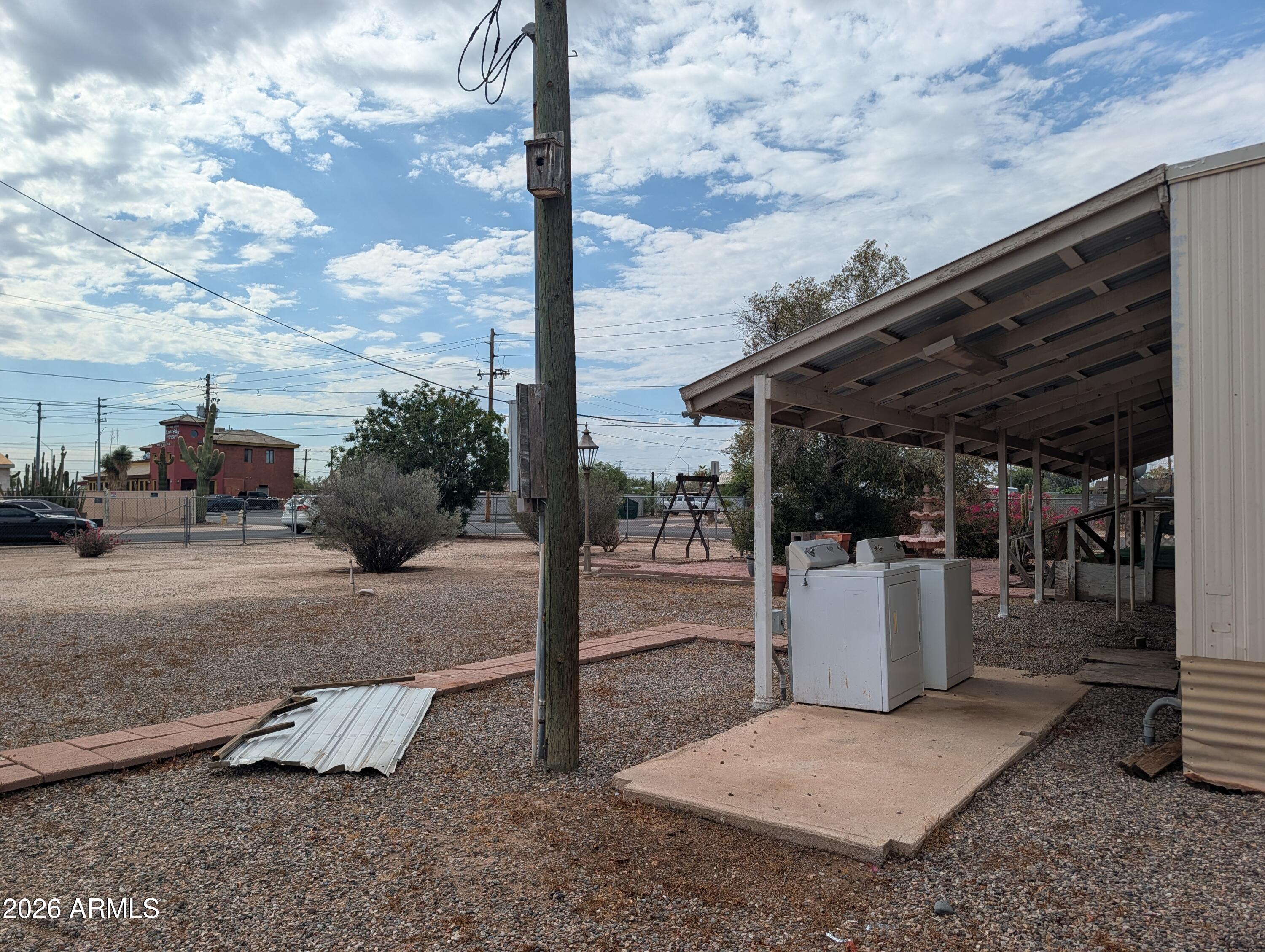 477 N KING Street -