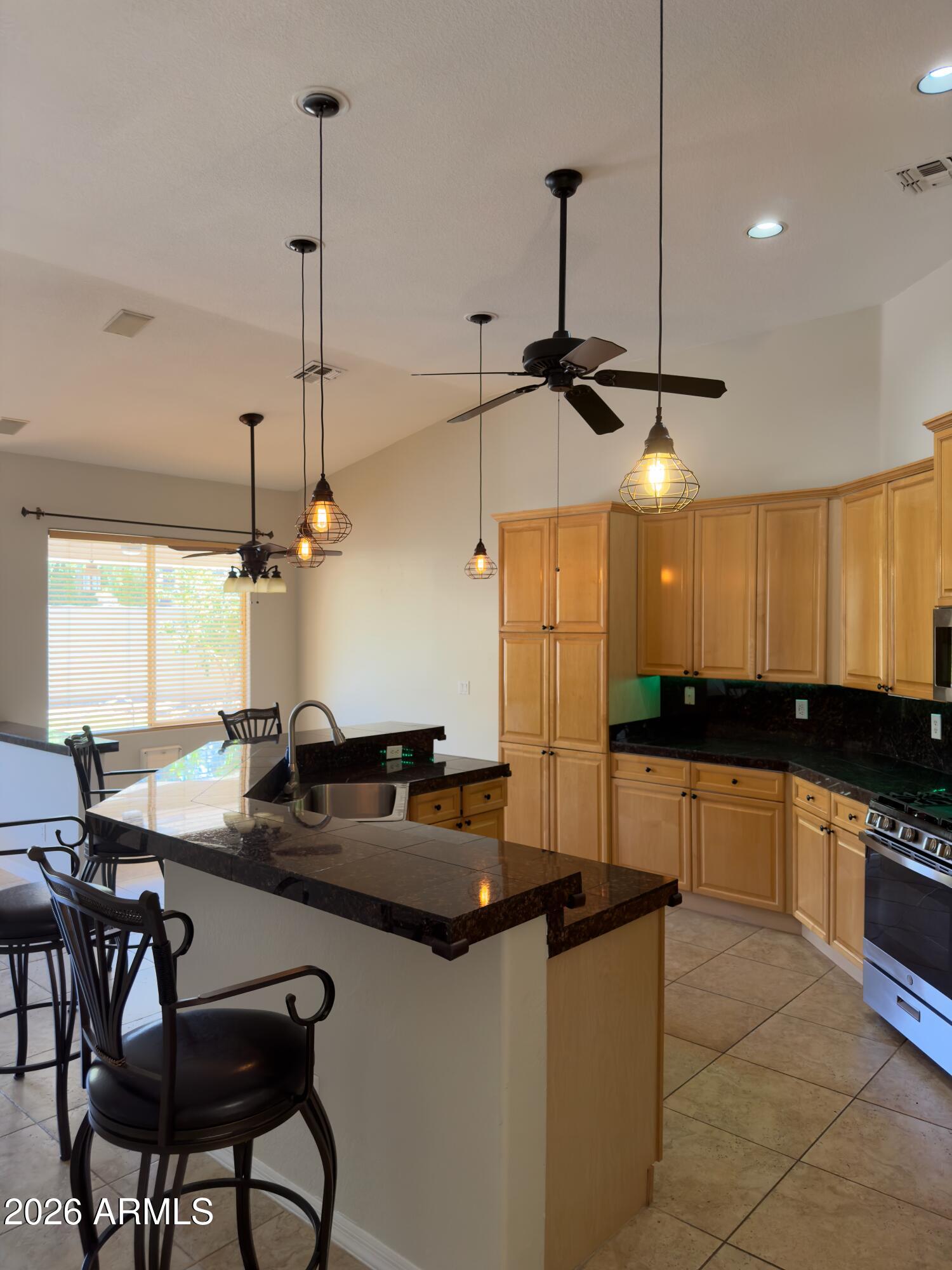 1653 S NAVAJO Way
