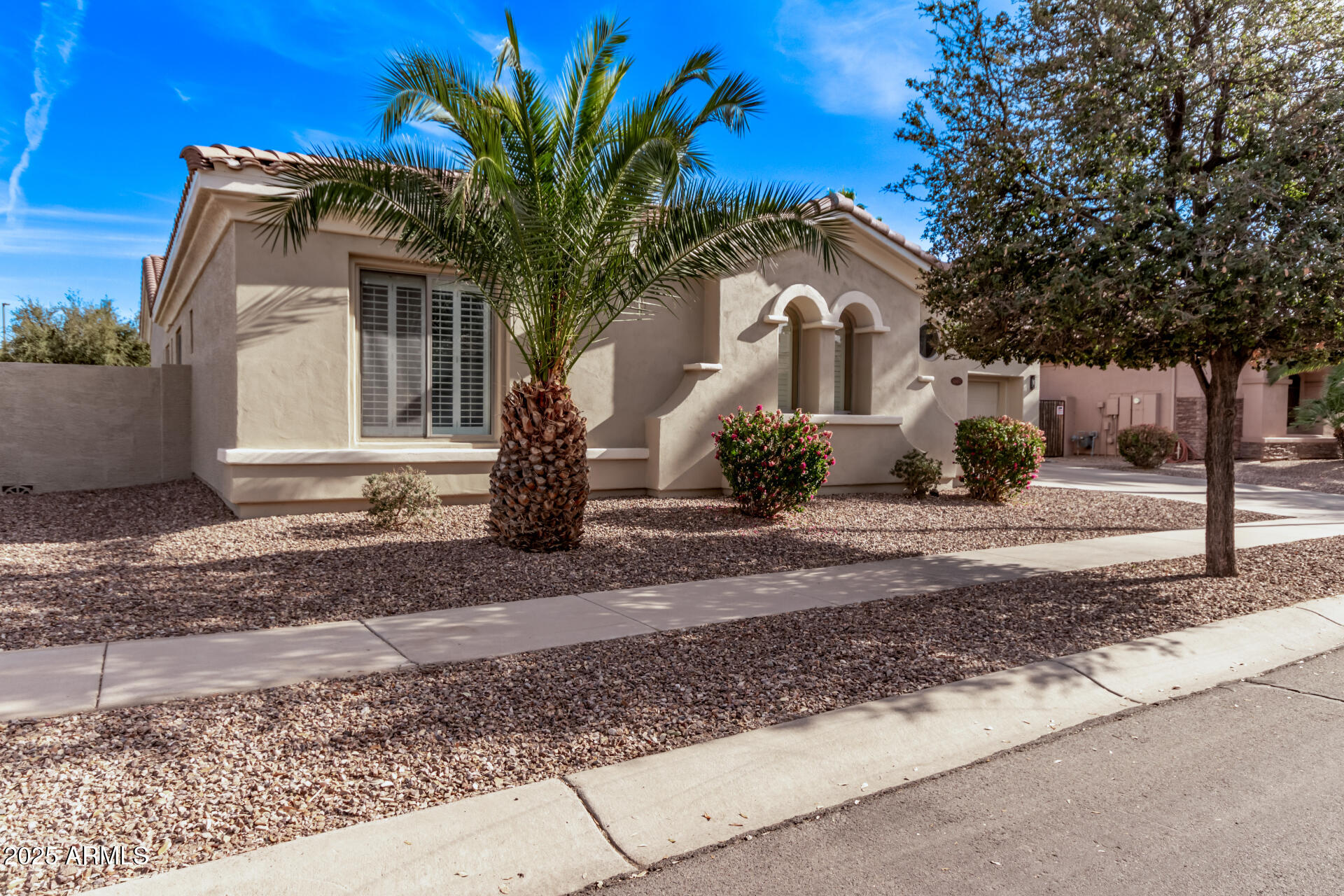 4667 E REINS Road