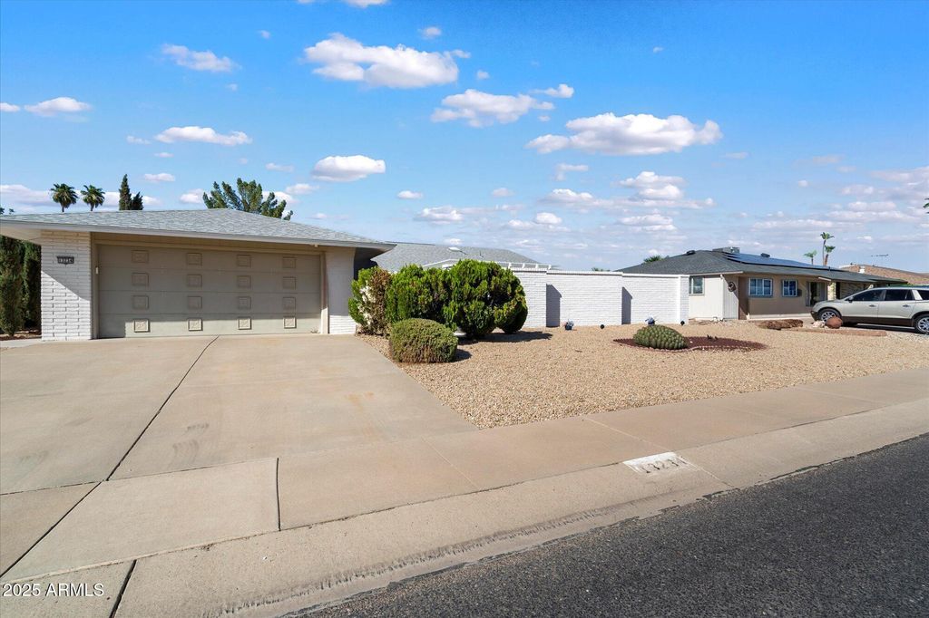 Photo of 13234 W Shadow Hills Drive, Sun City West, AZ 85375 (MLS # 6898730)