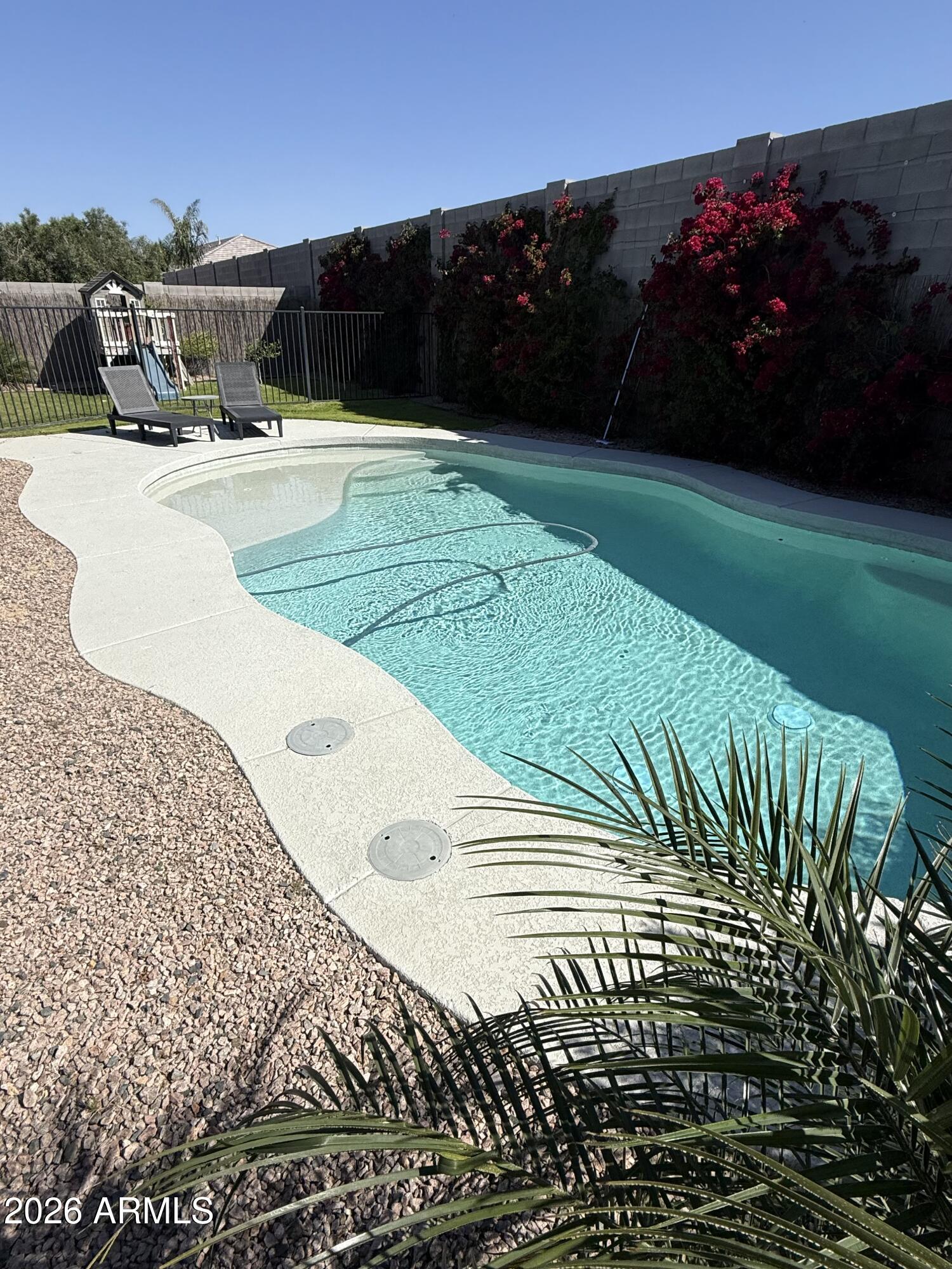 24653 N ALFALFA Drive