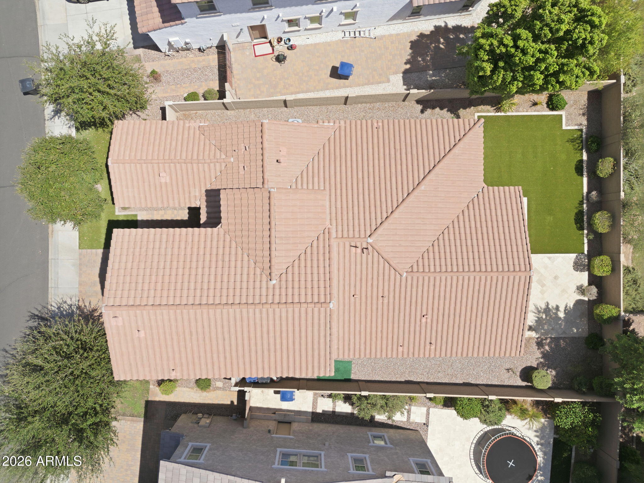 923 W YELLOWSTONE Way