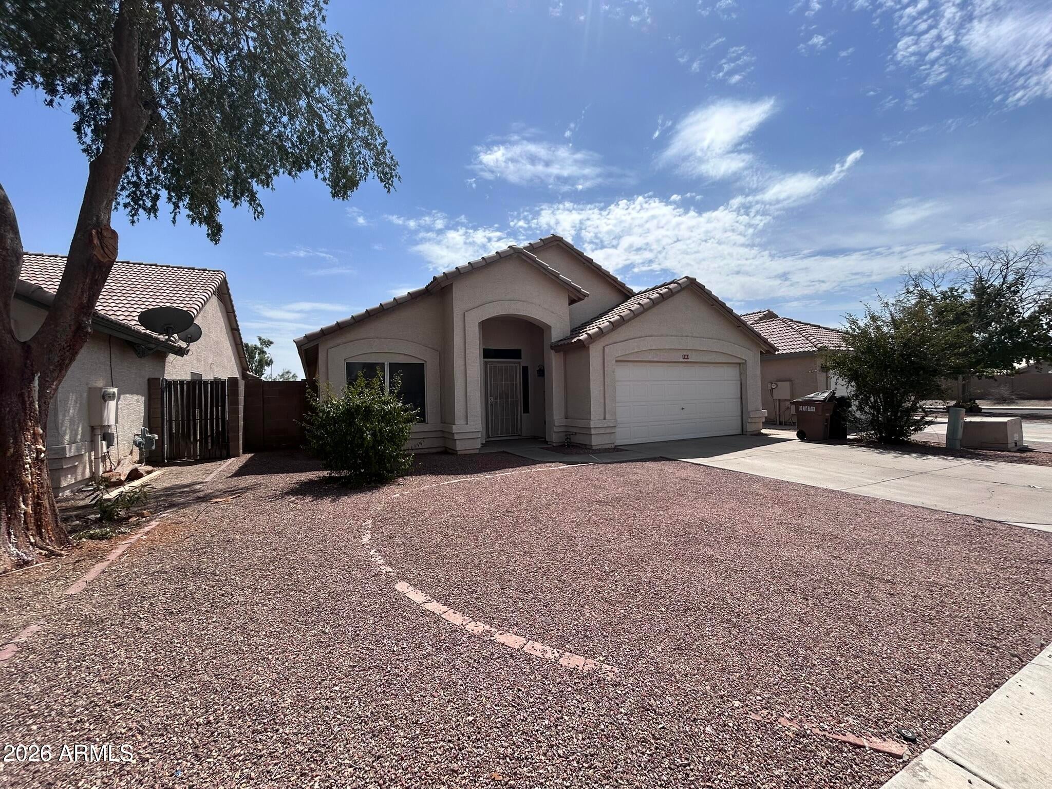 7561 W CAMERON Drive