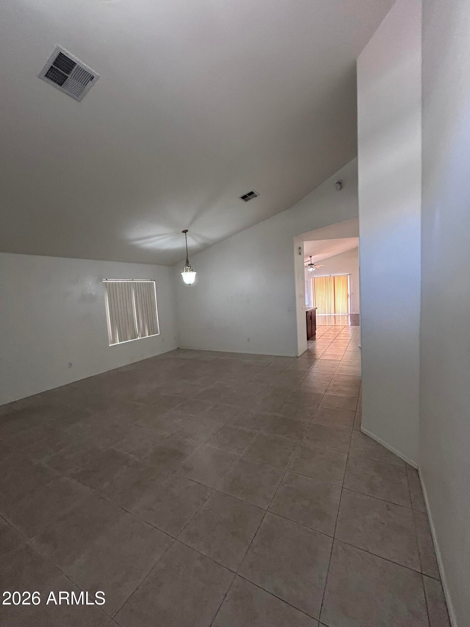 7561 W CAMERON Drive