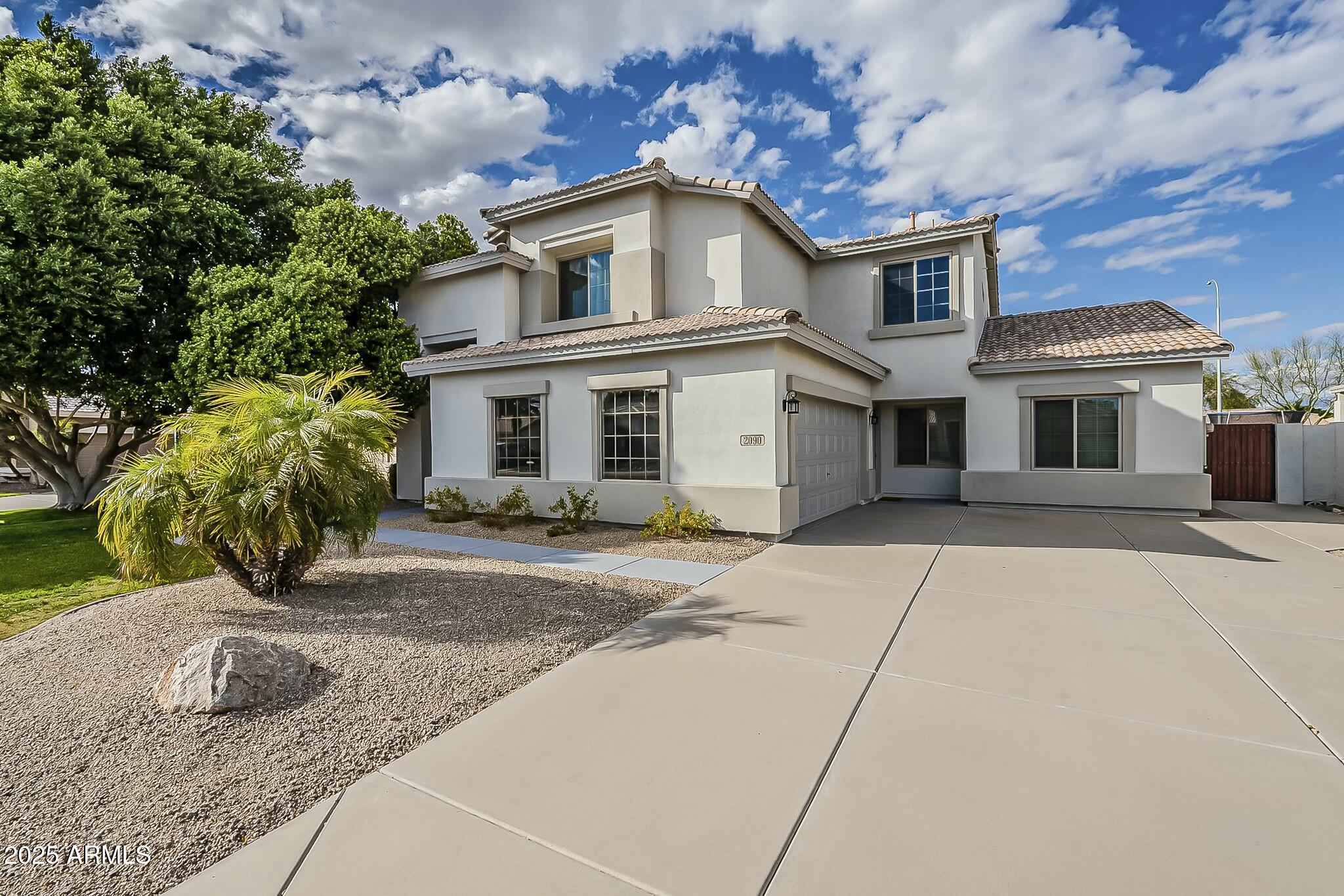2090 W MULBERRY Drive