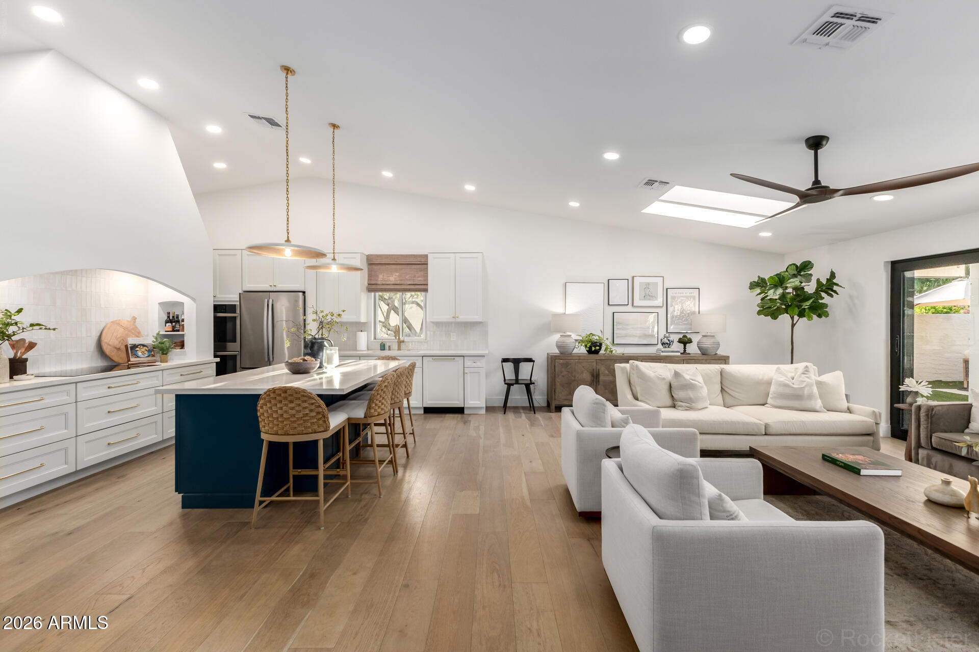 8600 E SAN DANIEL Drive