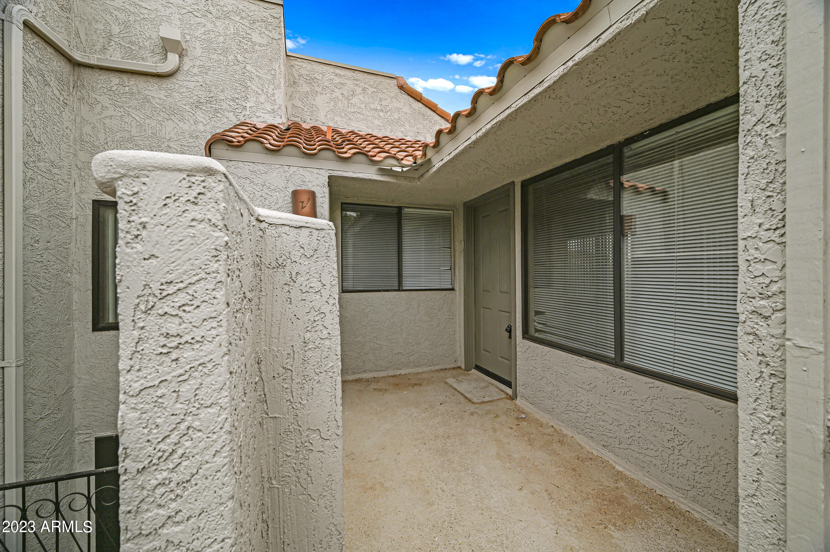 10055 E Mountain View Lake Drive 2049