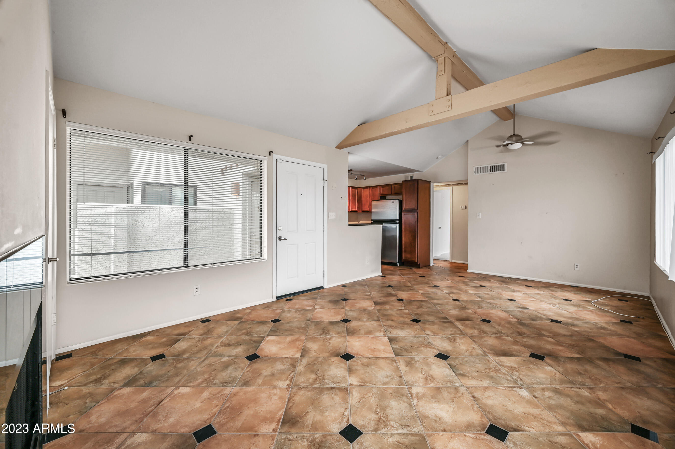 10055 E Mountain View Lake Drive 2049