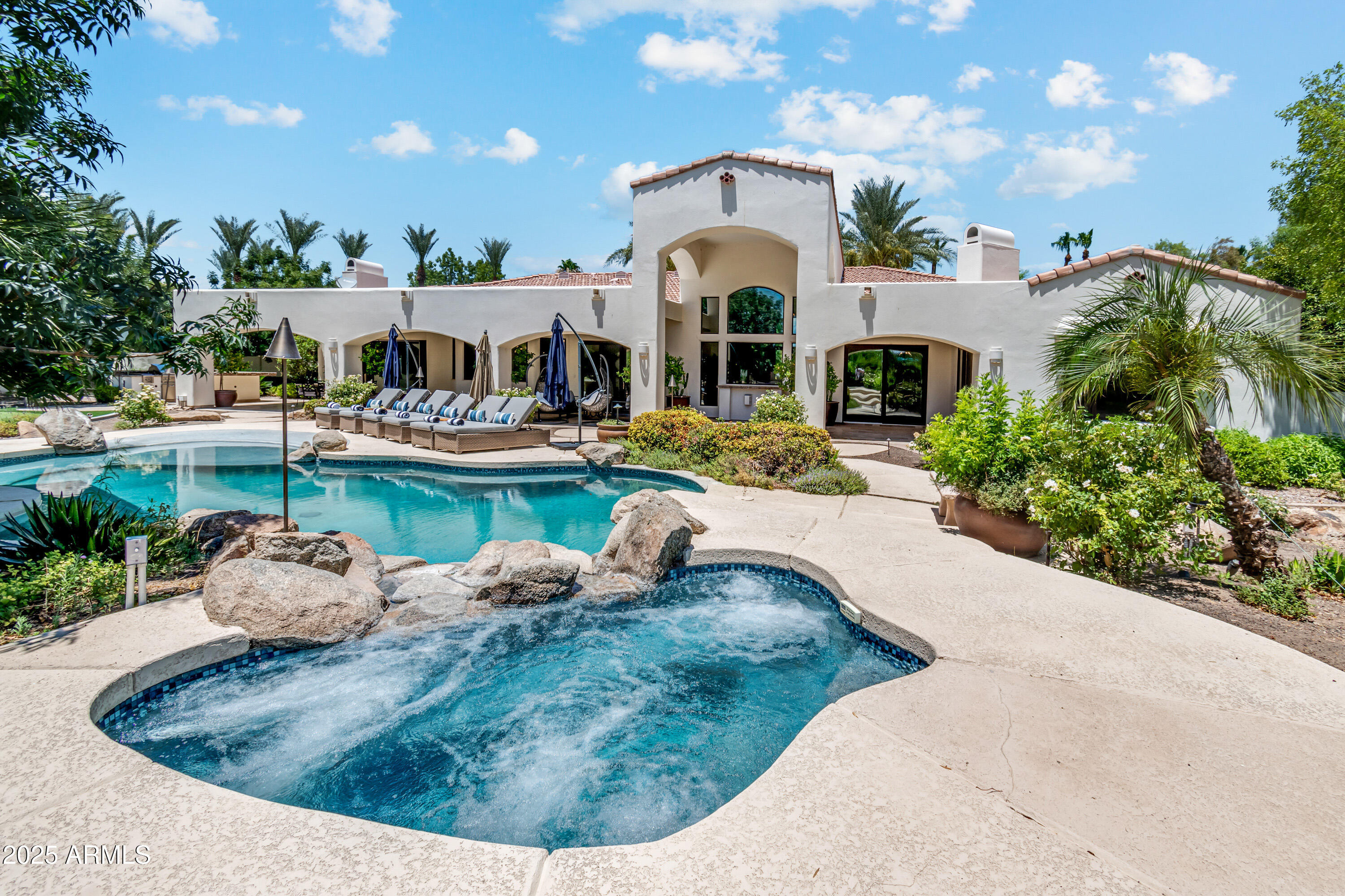 7475 E JACKRABBIT Road