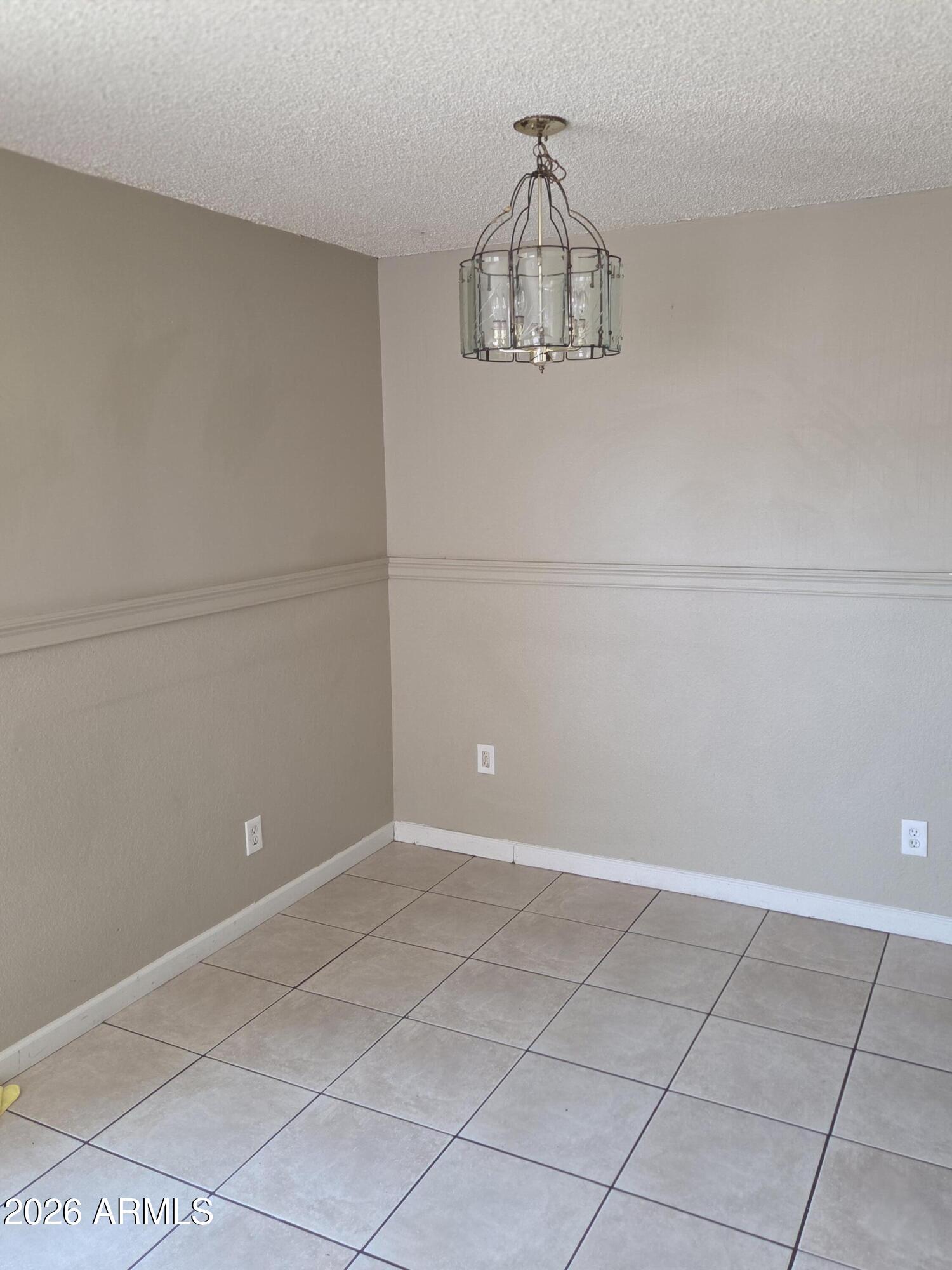 4035 W MESQUITE Lane